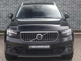 Volvo XC40 thumbnail 3