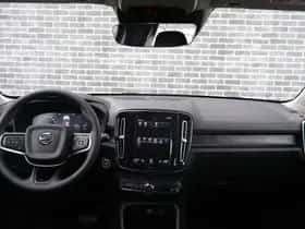 Volvo XC40 thumbnail 25