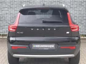 Volvo XC40 thumbnail 6