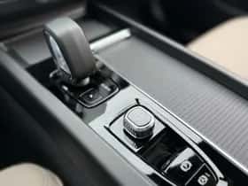 Volvo XC60 thumbnail 18