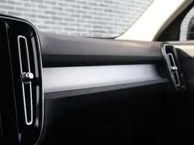 Volvo XC40 thumbnail 11