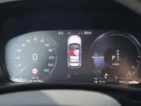 Volvo XC40 thumbnail 9