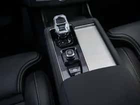 Volvo XC90 thumbnail 20