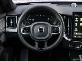 Volvo XC90 thumbnail 3