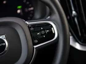 Volvo XC90 thumbnail 24