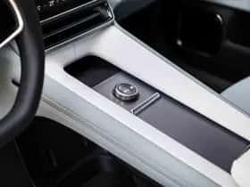 Polestar 4 thumbnail 33