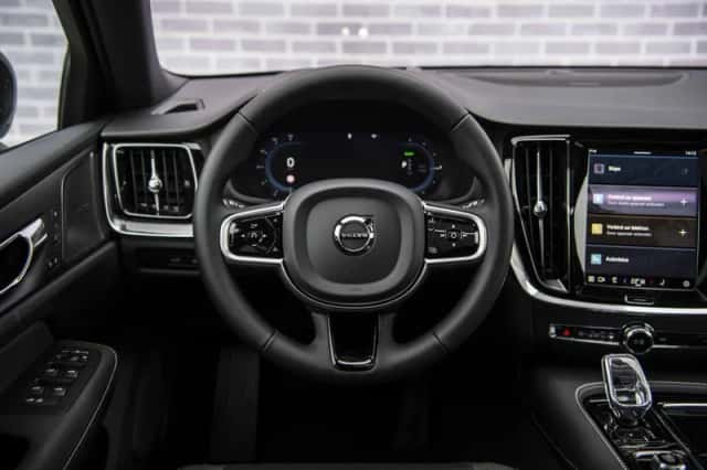 Volvo V60 (2026) thumbnail 3
