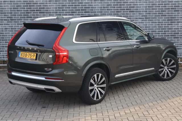 Volvo XC90 (2021) thumbnail 2