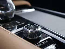 Volvo XC90 thumbnail 16
