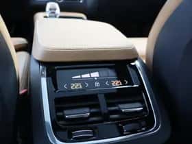 Volvo XC90 thumbnail 28
