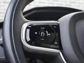 Volvo XC90 thumbnail 9
