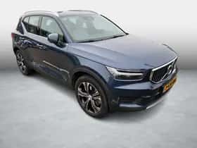 Volvo XC40 (2020) thumbnail 3