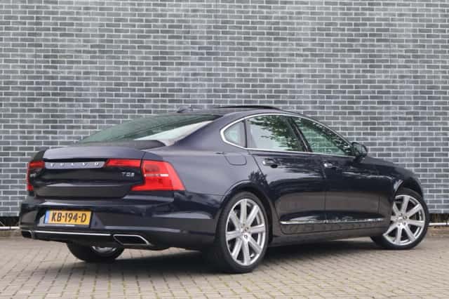 Volvo S90 (2016) thumbnail 2