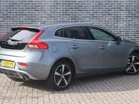 Volvo V40 (2018) thumbnail 2