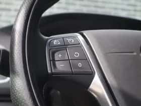 Volvo V40 (2018) thumbnail 11