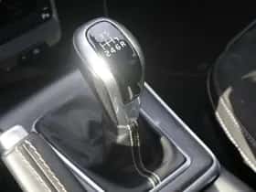 Volvo V40 (2018) thumbnail 16
