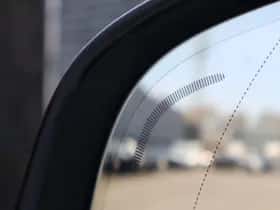 Volvo XC40 thumbnail 6