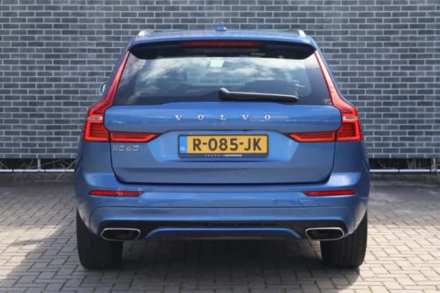 Volvo XC60 (2019) thumbnail 4