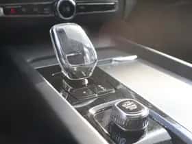 Volvo XC60 (2025) thumbnail 8