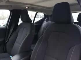Volvo XC40 thumbnail 18
