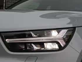 Volvo XC40 thumbnail 4