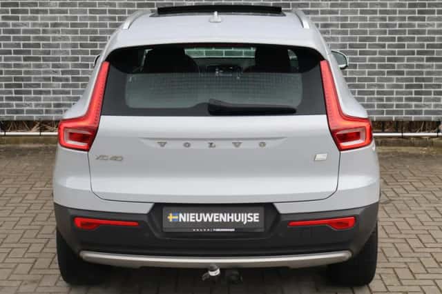 Volvo XC40 (2021) thumbnail 5