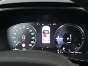 Volvo XC40 thumbnail 10
