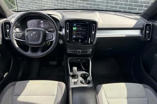 Volvo XC40 (2021) thumbnail 5