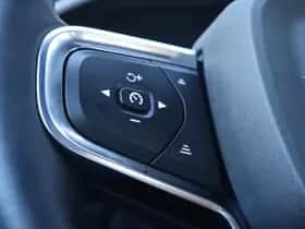 Volvo XC40 thumbnail 12