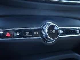 Volvo XC40 thumbnail 17