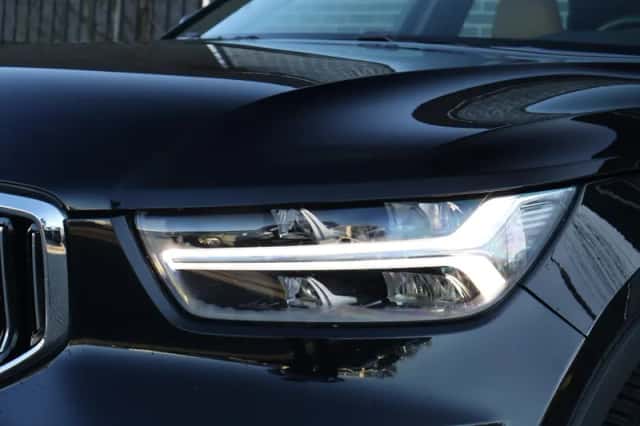 Volvo XC40 (2021) thumbnail 4