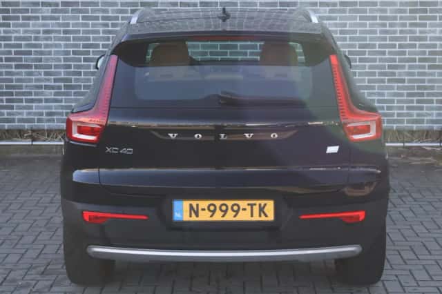 Volvo XC40 (2021) thumbnail 5