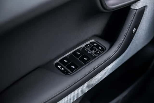 Polestar 2 (2026) thumbnail 6