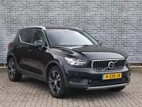 Volvo XC40 thumbnail 2