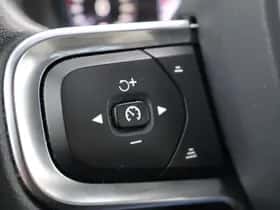 Volvo XC40 thumbnail 15