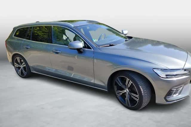 Volvo V60 (2021) thumbnail 2