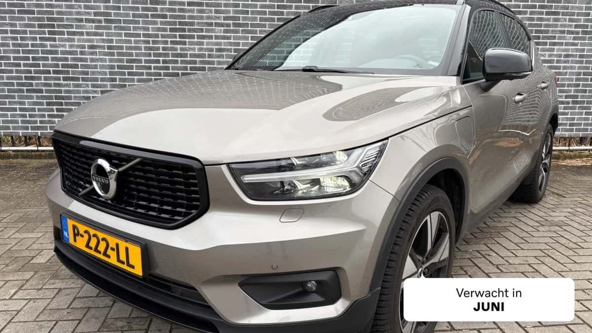 Volvo XC40 — foto 1