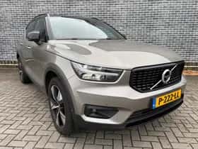 Volvo XC40 thumbnail 3