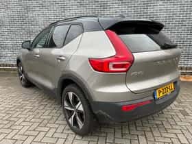 Volvo XC40 thumbnail 4