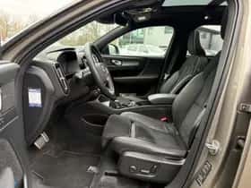 Volvo XC40 thumbnail 6