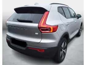 Volvo XC40 thumbnail 3