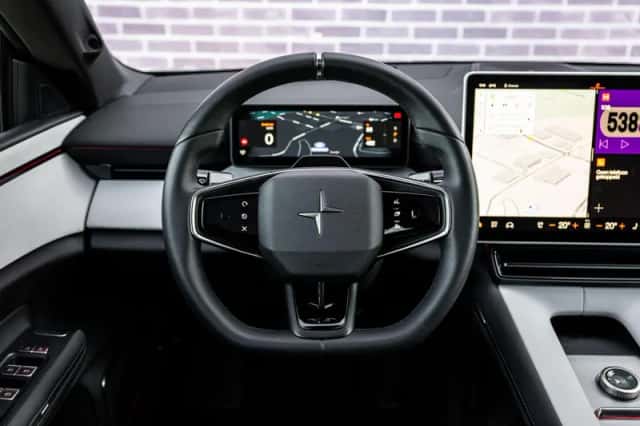 Polestar 4 (2024) thumbnail 6