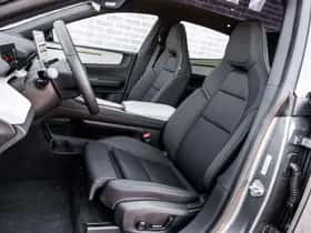 Polestar 4 thumbnail 9