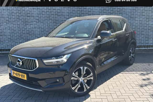 Volvo XC40 (2022) thumbnail 1