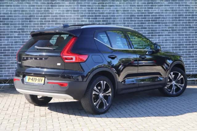 Volvo XC40 (2022) thumbnail 2