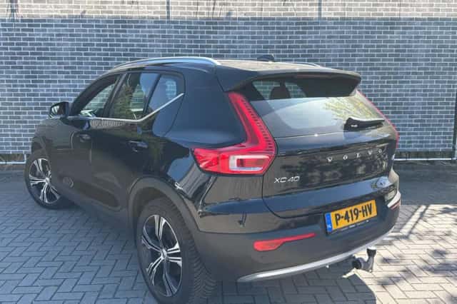 Volvo XC40 (2022) thumbnail 4