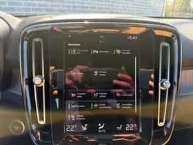 Volvo XC40 thumbnail 5