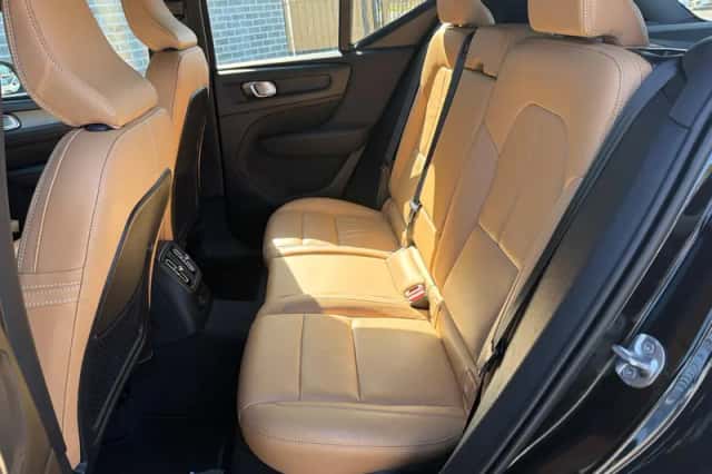 Volvo XC40 (2022) thumbnail 6
