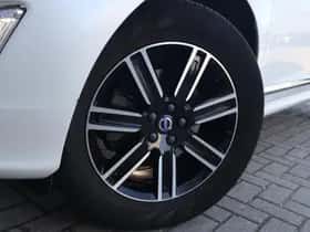 Volvo XC60 thumbnail 24