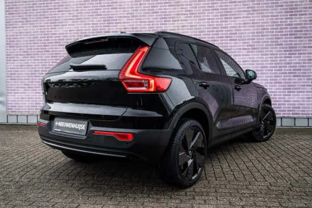 Volvo EX40 (2026) thumbnail 2